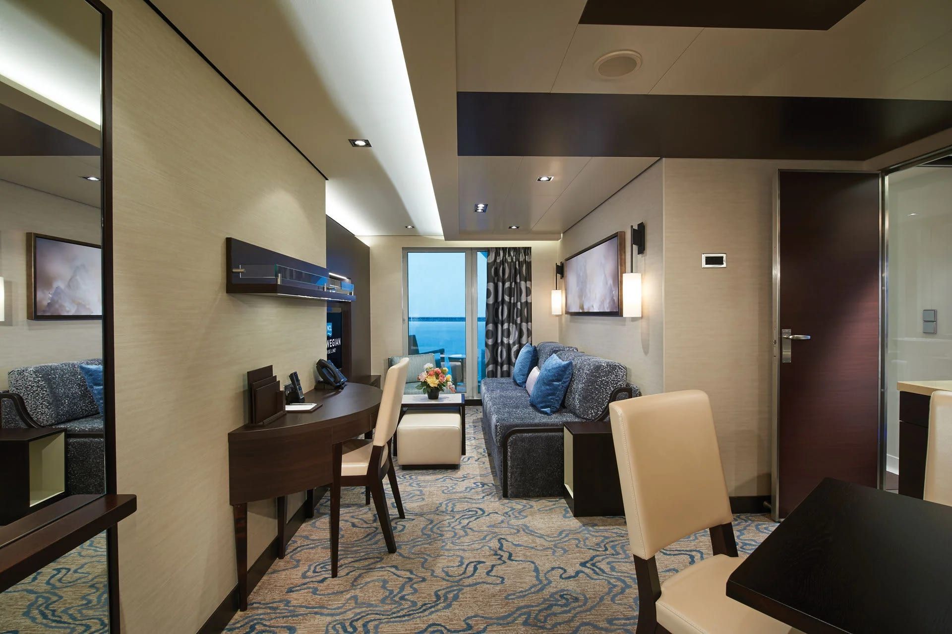Norwegian Escape The Haven Forward-Facing Penthouse with Balcony (HG) cabin