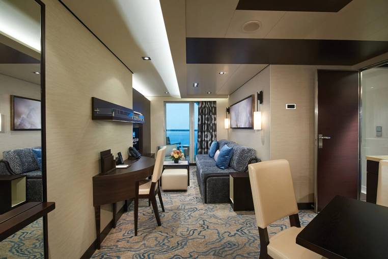 Norwegian Escape The Haven Forward-Facing Penthouse with Balcony (HG) cabin