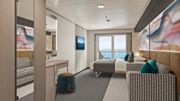 Norwegian Luna Guarantee Club Balcony Suite (MX) cabin, photo 1 of 2