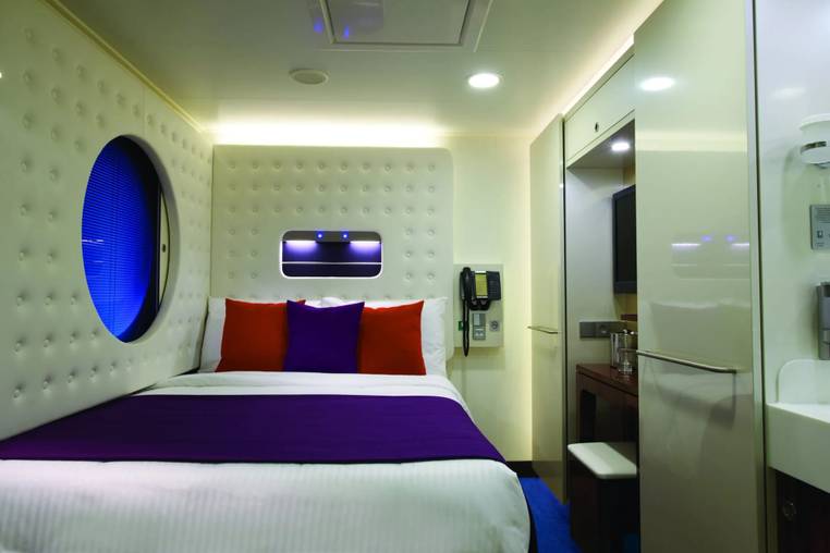 Norwegian Escape Solo Studio (T1) cabin