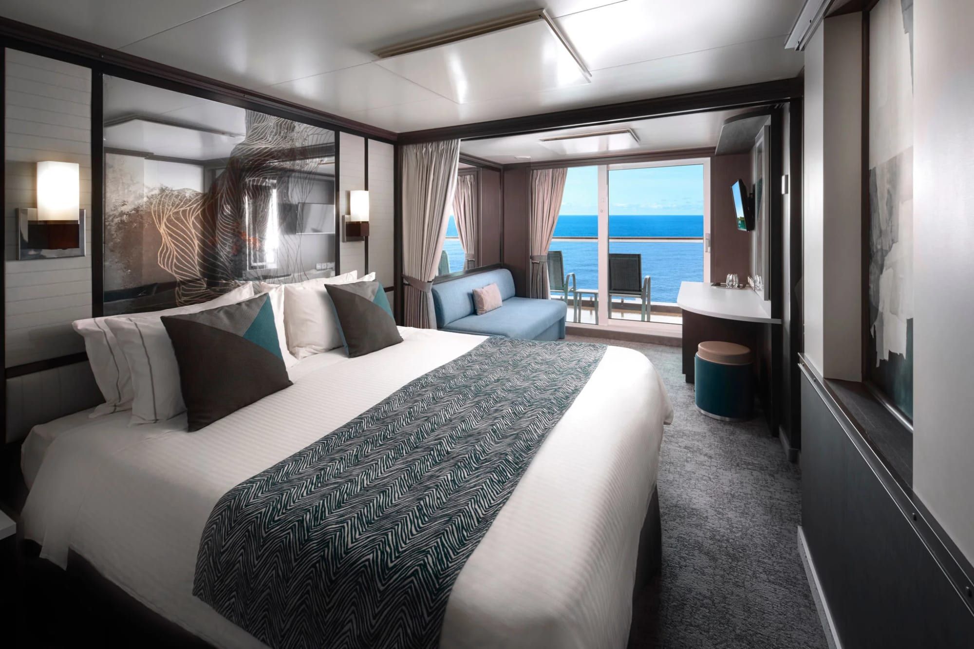 Norwegian Jewel Club Balcony Suite (MA) cabin
