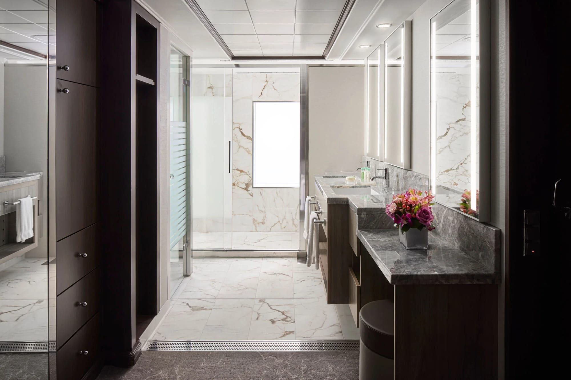 Norwegian Jewel 2-Bedroom Deluxe Family Suite with Balcony (S4) bathroom