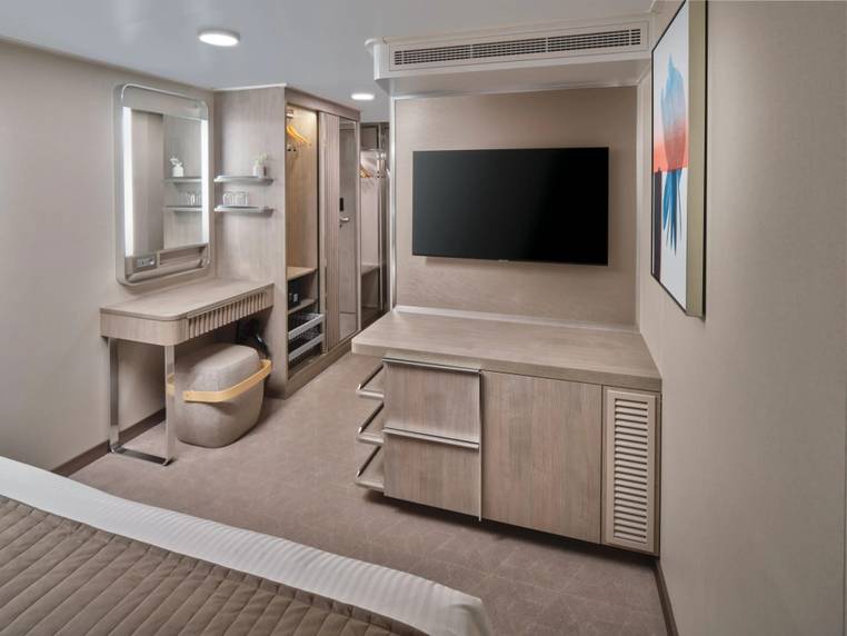 Norwegian Viva Inside (IB) cabin, photo 2 of 3