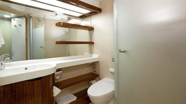 Norwegian Bliss Club Balcony Suite (MA) bathroom Norwegian Bliss Club Balcony Suite (MA) bathroom