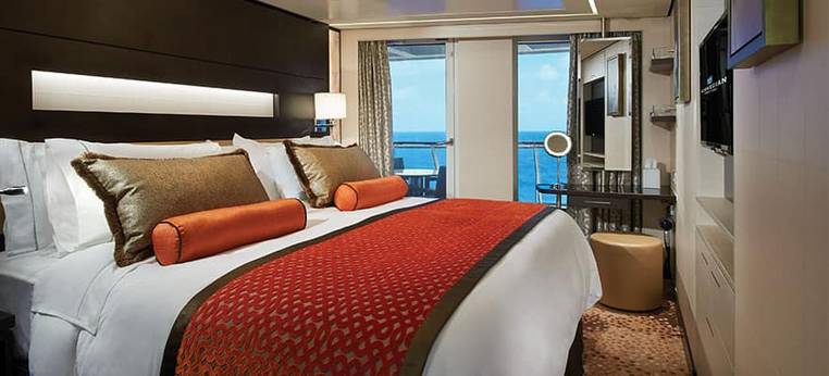 Norwegian Escape The Haven Aft-Facing Penthouse with Master Bedroom & Balcony (HA) bedroom, photo 2 of 2