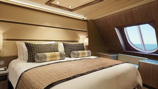 Sweeping views, superb service. Sweeping views, superb service.