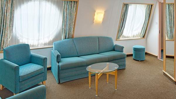 Adventure of the Seas Ultra Spacious Ocean View (1K) cabin, photo 1 of 2