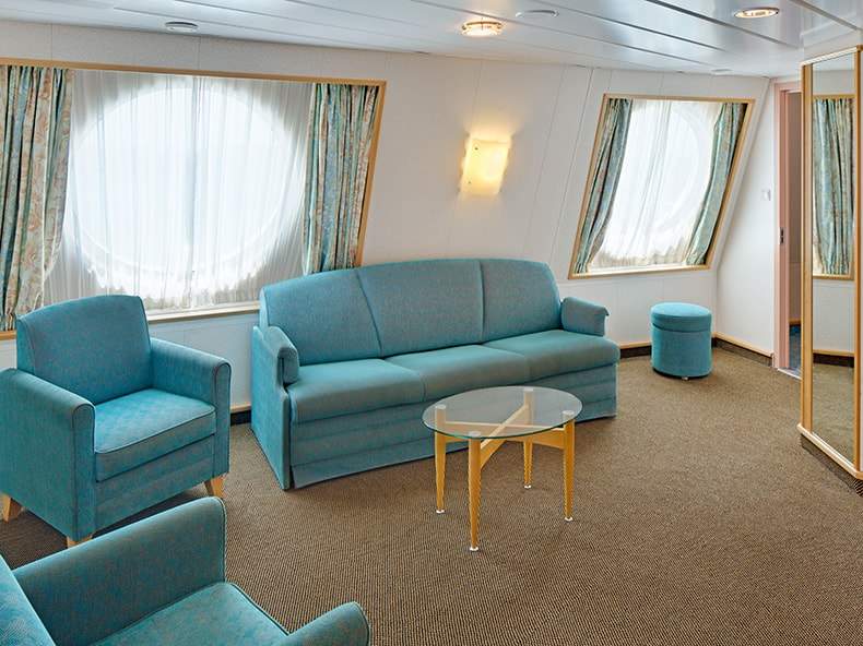 Adventure of the Seas Ultra Spacious Ocean View (1K) cabin, photo 1 of 5