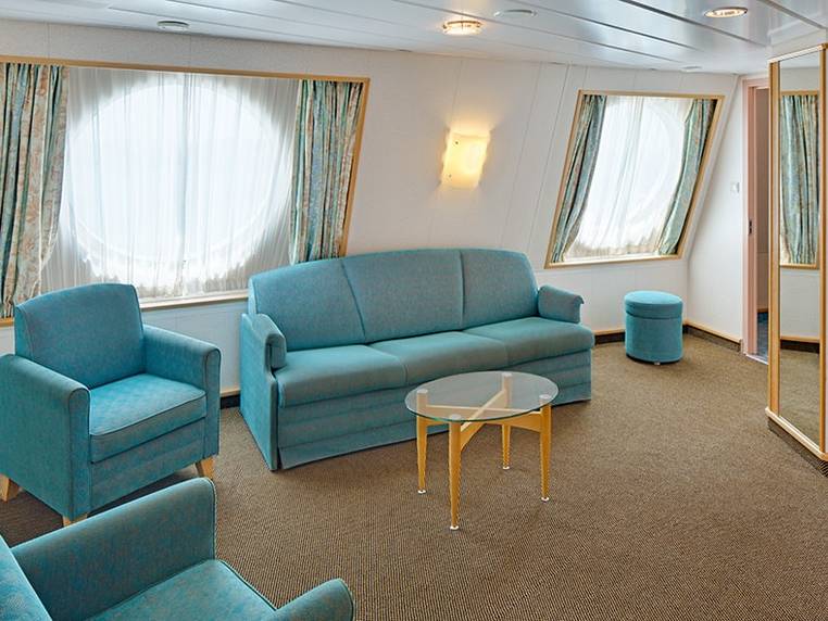 Adventure of the Seas Ultra Spacious Ocean View (1K) cabin, photo 1 of 5