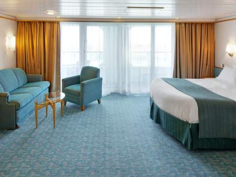 Adventure of the Seas Junior Suite - Accessible (J3) cabin, photo 5 of 6