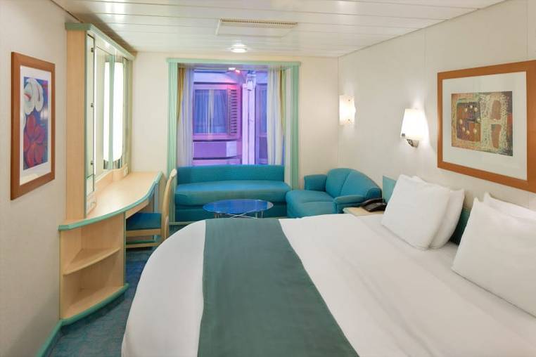 Adventure of the Seas Connecting Promenade View Interior (CP) cabin, photo 3 of 3