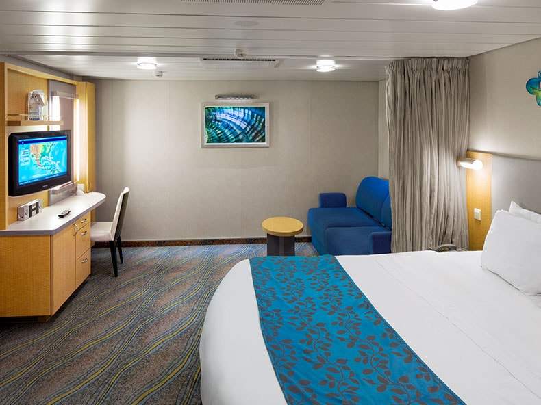 Allure of the Seas Spacious Interior (1R) cabin, photo 1 of 3 Allure of the Seas Spacious Interior (1R) cabin, photo 1 of 3