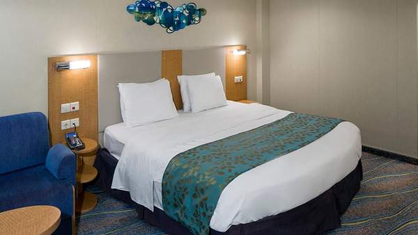 Allure of the Seas Ocean View Balcony - Accessible (2D) cabin, photo 1 of 3