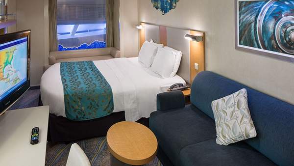 Allure of the Seas Promenade View Interior (2T) cabin, photo 1 of 3 Allure of the Seas Promenade View Interior (2T) cabin, photo 1 of 3