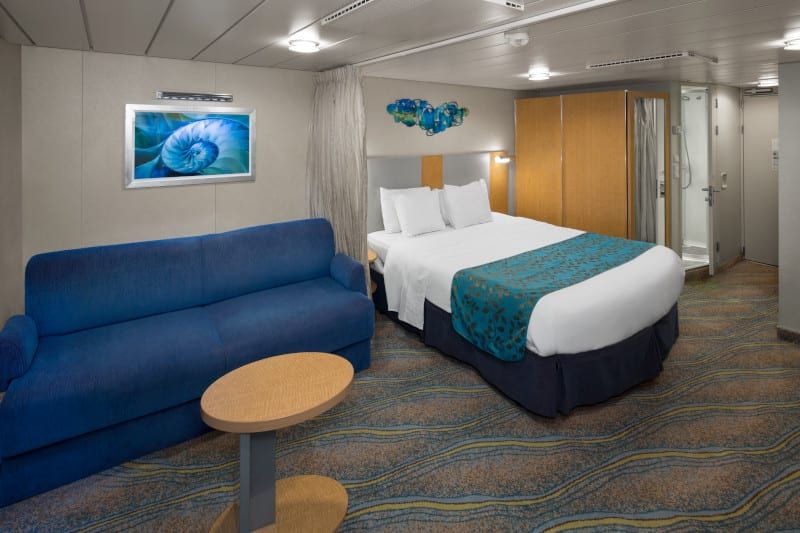 Allure of the Seas Spacious Interior (1R) cabin, photo 3 of 3