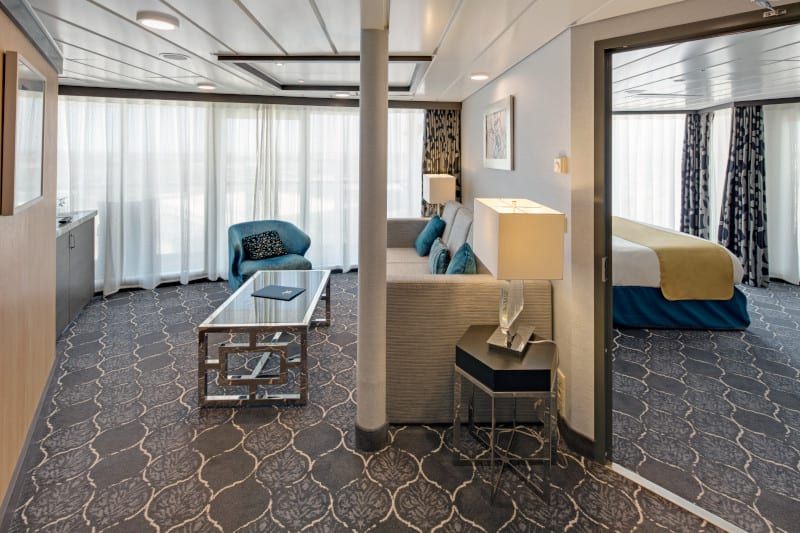 Allure of the Seas Junior Suite (J3) cabin, photo 5 of 5