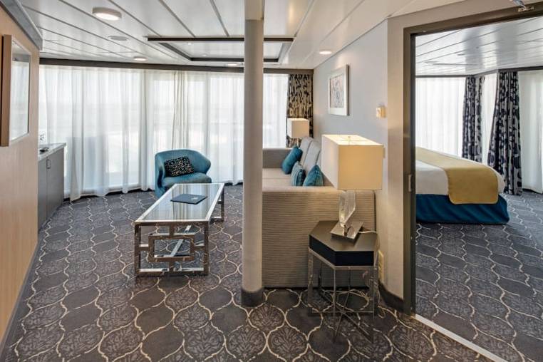 Allure of the Seas Junior Suite (J3) cabin, photo 5 of 5