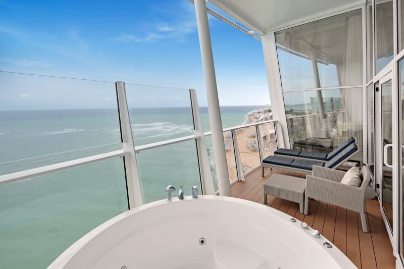 Allure of the Seas Owner's Panoramic Suite - 1 Bedroom (OP) balcony, photo 2 of 2