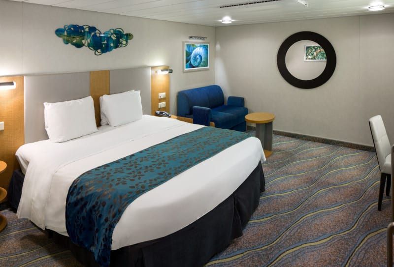 Allure of the Seas Interior - Accessible (3V) cabin, photo 3 of 3