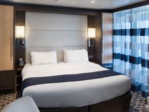 Anthem of the Seas Junior Suite with Large Balcony (J1) cabin, photo 2 of 3