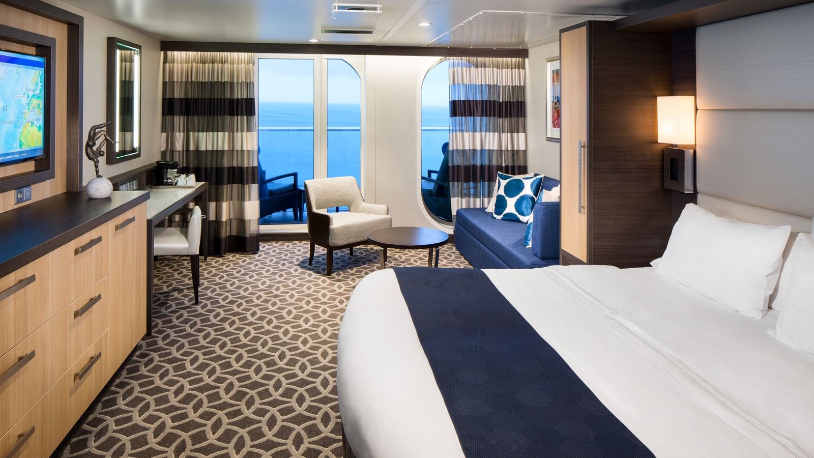 Anthem of the Seas Sky Junior Suite (JY) cabin, photo 1 of 2