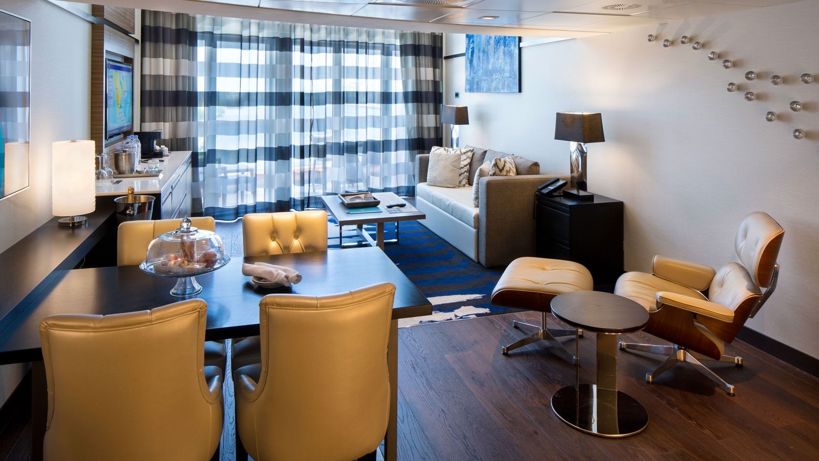 Anthem of the Seas Sky Loft Suite (SL) living area, photo 1 of 7