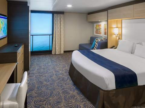 Anthem of the Seas Interior with Virtual Balcony - Accessible (2U) cabin, photo 6 of 7
