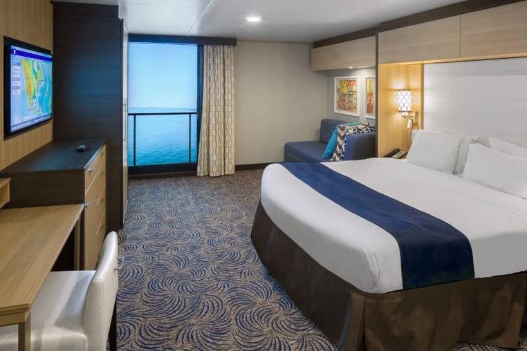 Anthem of the Seas Interior with Virtual Balcony - Accessible (2U) cabin, photo 6 of 7