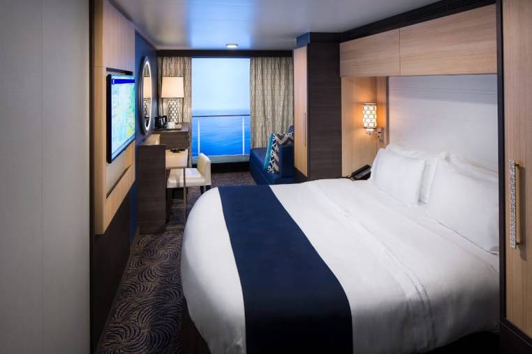 Anthem of the Seas Interior with Virtual Balcony (2U) cabin, photo 6 of 6