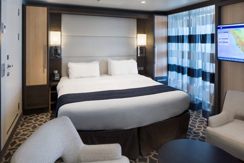 Anthem of the Seas Junior Suite with Large Balcony (J1) cabin, photo 4 of 5