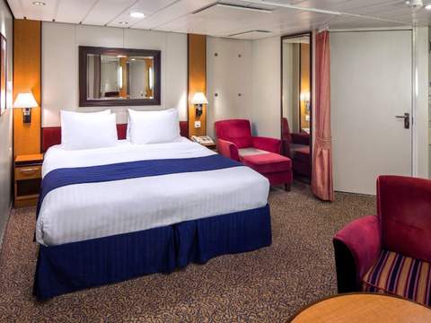 Brilliance of the Seas Junior Suite (J3) cabin, photo 5 of 6