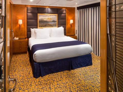 Brilliance of the Seas Grand Suite - 1 Bedroom (GS) bedroom, photo 4 of 4 Brilliance of the Seas Grand Suite - 1 Bedroom (GS) bedroom, photo 4 of 4
