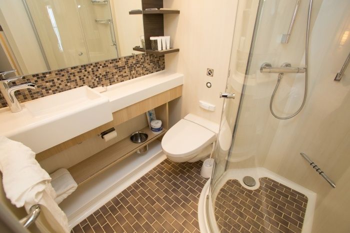 Ovation of the Seas Ocean View with Large Balcony (4G) bathroom