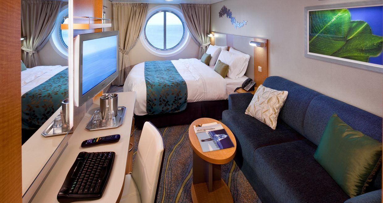Ovation of the Seas Ocean View (4P) cabin, photo 2 of 4