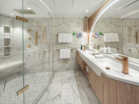 Utopia of the Seas Solarium Suite (SO) bathroom, photo 2 of 2
