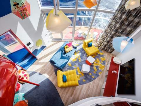 Legend of the Seas Ultimate Family Townhouse (UL) living area, photo 9 of 13