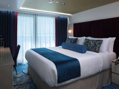 Legend of the Seas Ultimate Family Townhouse (UL) bedroom, photo 4 of 4