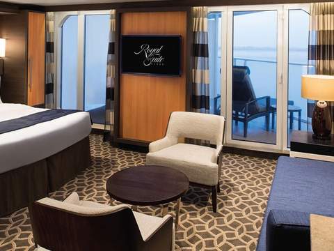 Symphony of the Seas Ultimate Family Suite (US) bedroom, photo 1 of 4