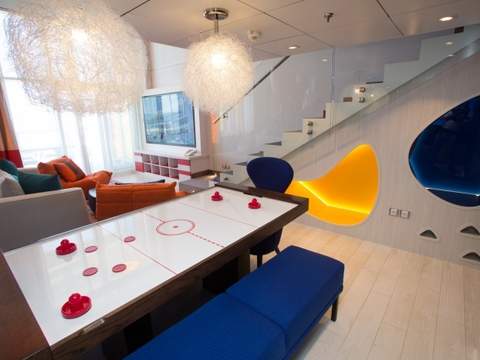 Symphony of the Seas Ultimate Family Suite (US) living area, photo 3 of 7