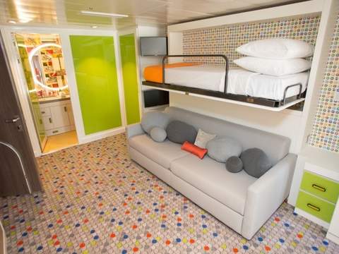 Symphony of the Seas Ultimate Family Suite (US) bedroom, photo 3 of 4
