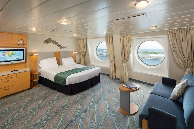 Jewel of the Seas Ocean View Suite - 2 Bedroom (No Balcony) (VT) bedroom, photo 1 of 3
