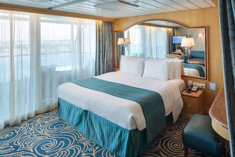Enchantment of the Seas Grand Suite - 1 Bedroom (GS) bedroom, photo 3 of 3