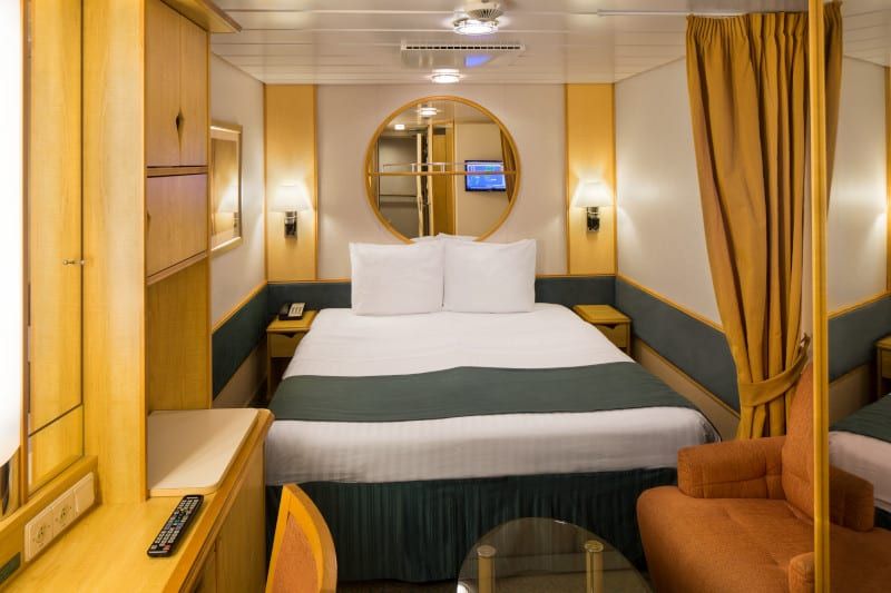 Enchantment of the Seas Interior (1V) cabin, photo 6 of 8