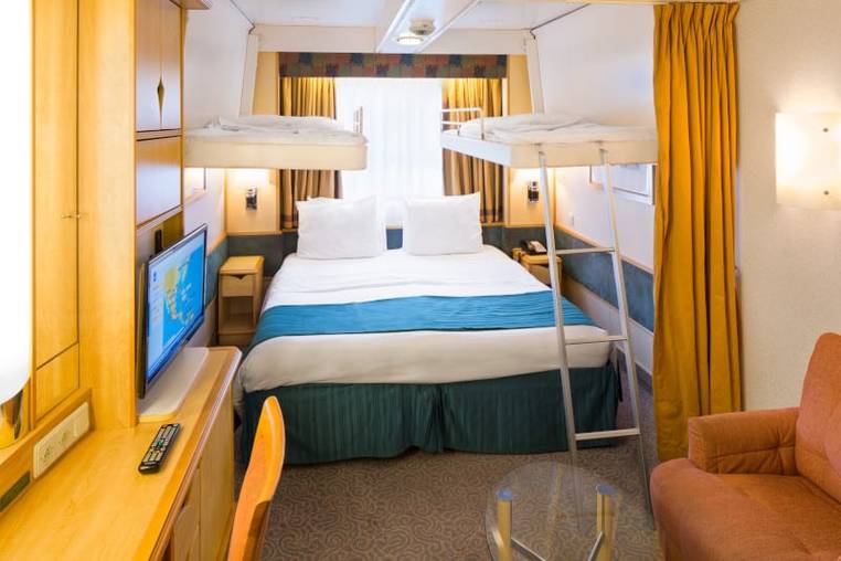 Enchantment of the Seas Ocean View (1N) cabin, photo 5 of 6