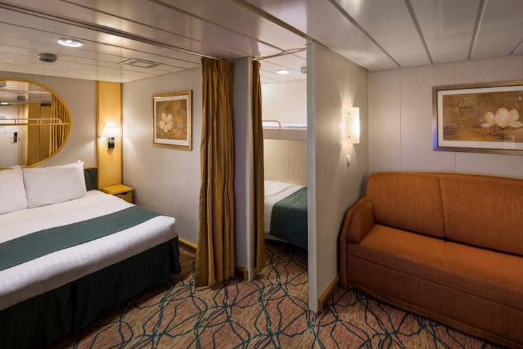 Enchantment of the Seas Spacious Interior (1R) cabin, photo 3 of 4