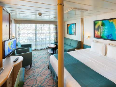 Enchantment of the Seas Junior Suite (J3) cabin, photo 5 of 8