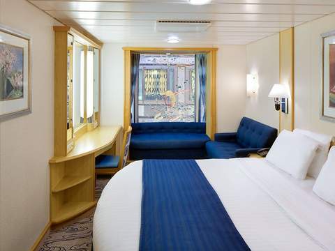 Explorer of the Seas Promenade View Interior (2T) cabin, photo 1 of 3