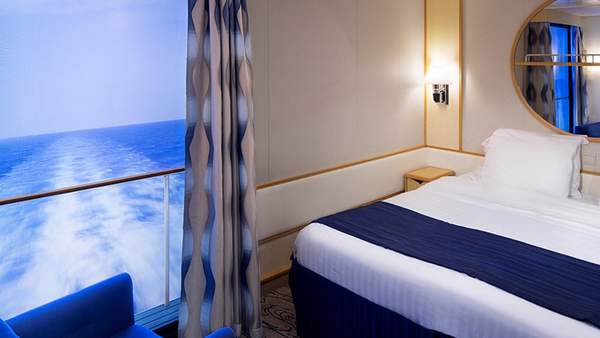 Explorer of the Seas Interior with Virtual Balcony (4U) cabin, photo 1 of 5