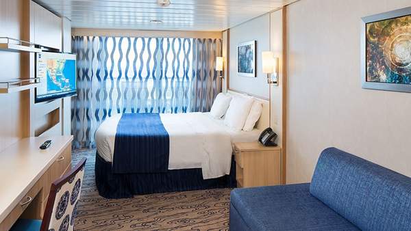 Freedom of the Seas Ocean View Balcony (5D) cabin, photo 1 of 3