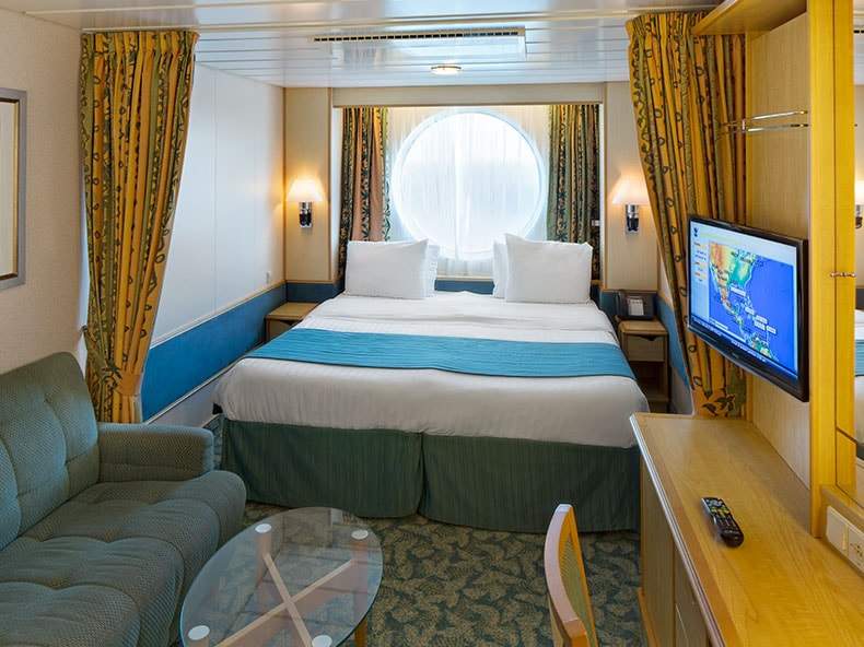Freedom of the Seas Ocean View (2N) cabin, photo 1 of 3